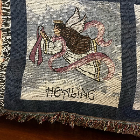 Gorgeous 100% Cotton Angel Paned Blanket - Picture 3 of 16